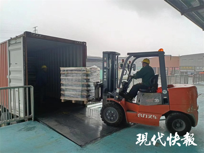 一站式服务!徐州淮海国际陆港集拼作业区开仓投运